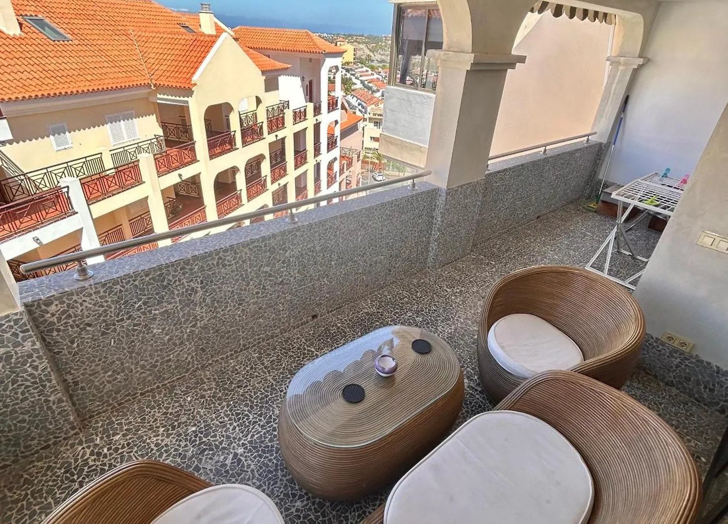 Apartment Very Spacious 2 Bed Apt In Castle Harbour C203 Los Cristianos  Spanien