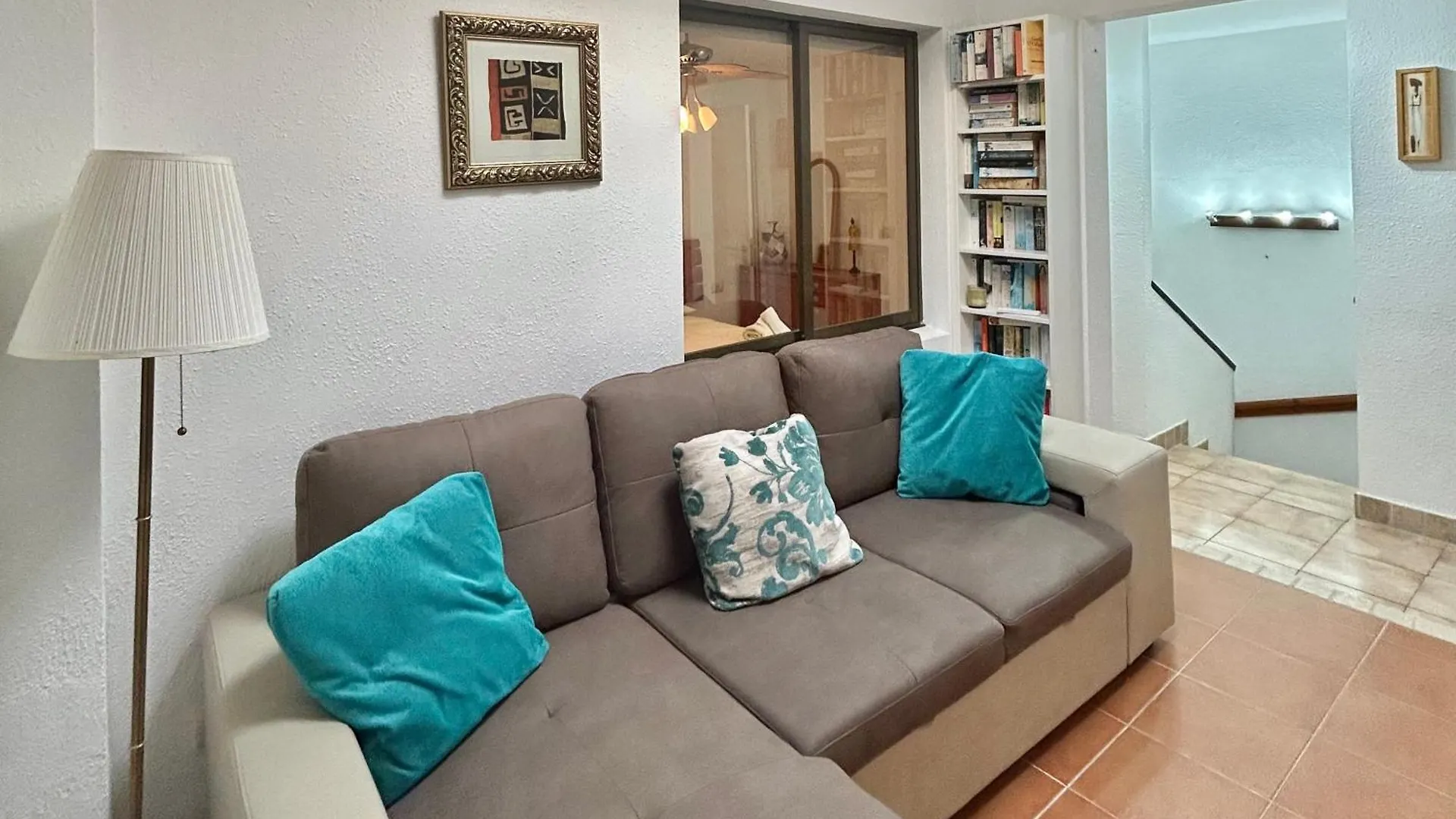 Apartment Very Spacious 2 Bed Apt In Castle Harbour C203 Los Cristianos  Spanien