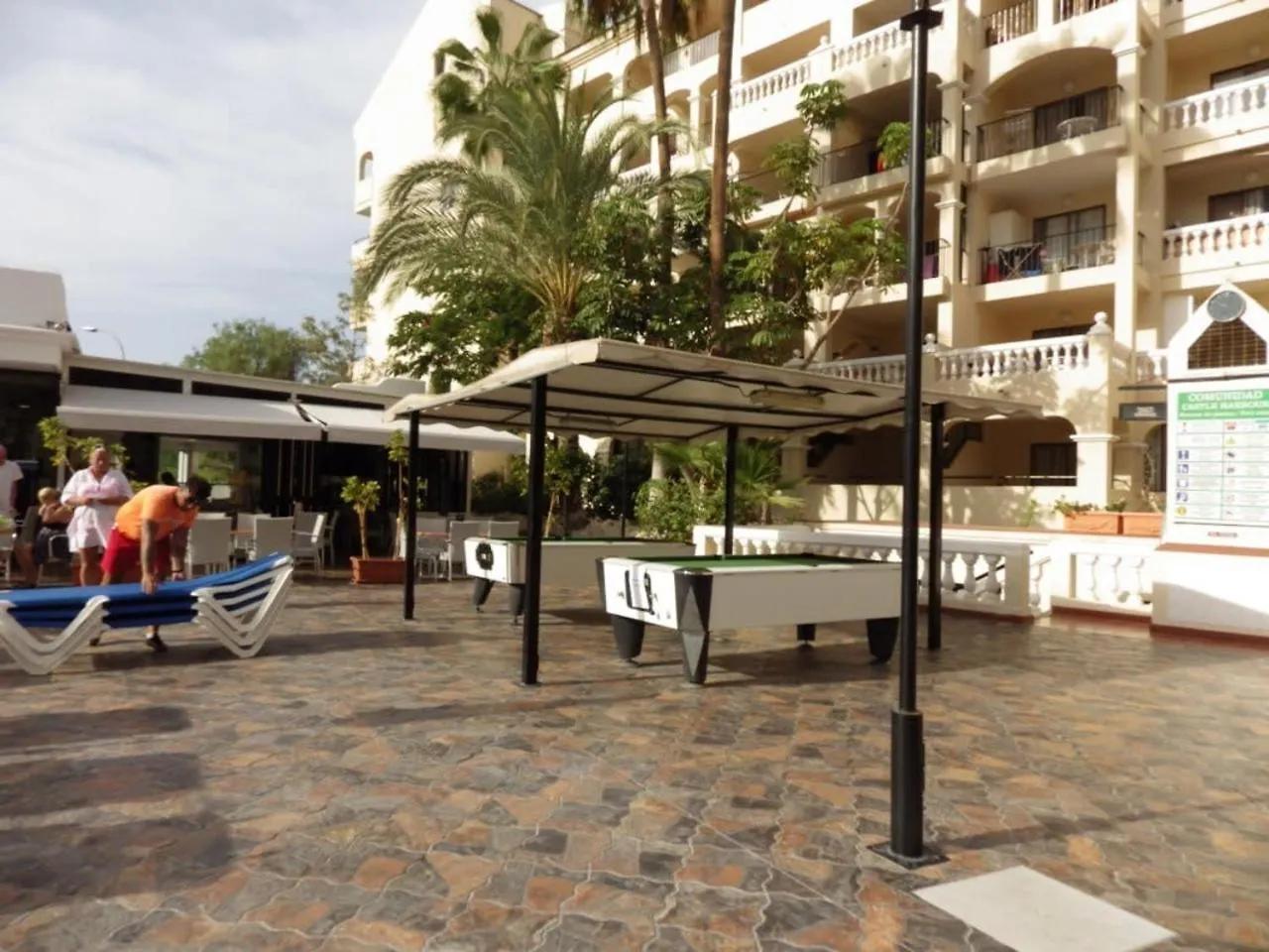 Apartment Very Spacious 2 Bed Apt In Castle Harbour C203 Los Cristianos