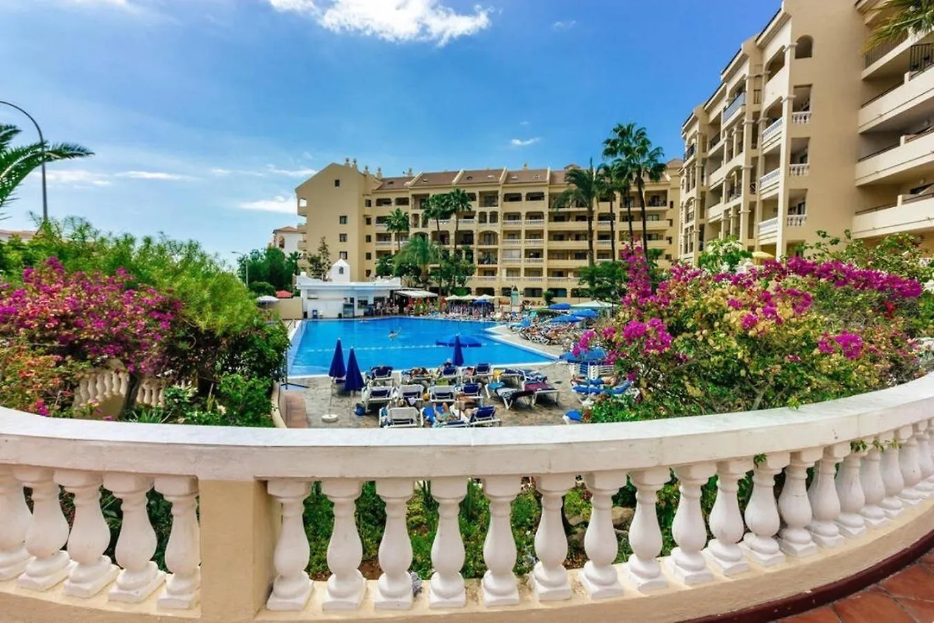Very Spacious 2 Bed Apt In Castle Harbour C203 Los Cristianos  Apartment